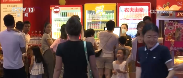兴盛网  票房飘红、衍生品“破圈” IP全产业链开发拉动“电影+”经济飙升